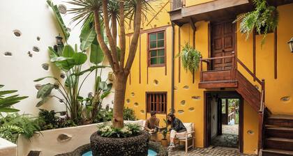 Tulia Guesthouse & Coworking
