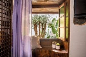 Apartamento, 2 habitaciones, baño privado, vistas al patio | Interior