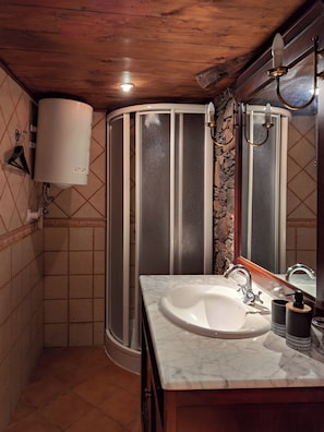 Salle de bain commune
