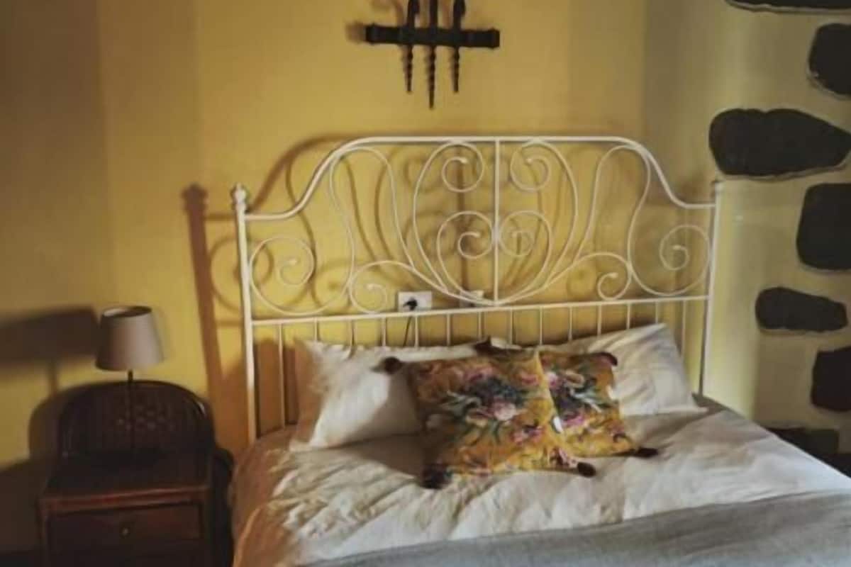 Apartment, Private Bathroom, City View | Iron/ironing board (on request), WiFi (free)