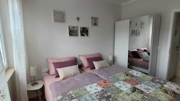 1 bedroom, WiFi, bed sheets