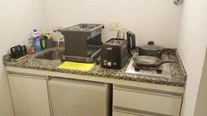 Coffee/tea maker, microwave, stovetop, electric kettle - Esmeralda Loft Porteño (Buenos Aires)