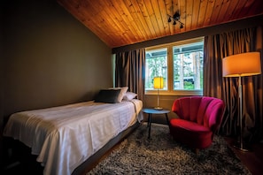 Single Room, Park View | Desk, free WiFi - Sveitsin Maja (Hyvinkää)