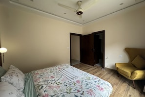Departamento, vista a la montaña | Insonorización, tabla de planchar con plancha y wifi gratis