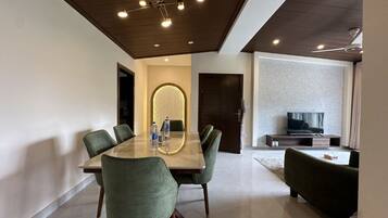 Apartment, Mountain View | Dining