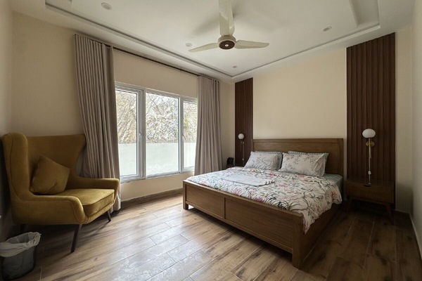 Apartment, Mountain View | Soundproofing, iron/ironing board (on request), WiFi (free)