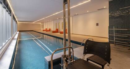 Apto com Piscina e Sauna Perto do Thermas do Vale
