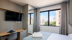 Basic Apartment - Apt. in Condo. w/ Pool in Barra Znb0605 (Salvador)