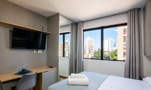 Basic Apartment - Apt. in Condo. w/ Pool in Barra Znb0605 (Salvador)
