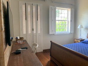 Habitación estándar con 1 cama doble o 2 individuales | Wifi gratis