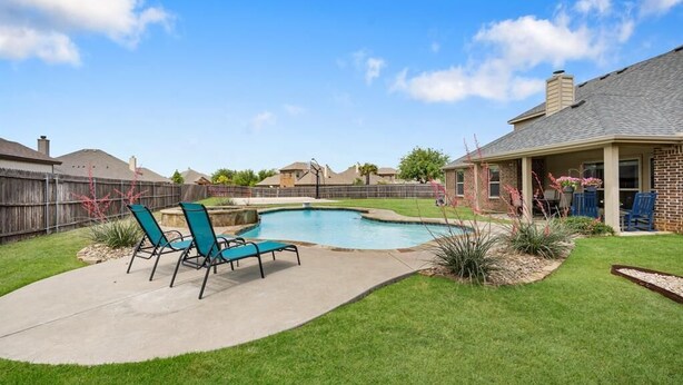 Pool - 5-BD/3-BA Spacious Getaway | Pool, Golf Sim & More (Burleson)