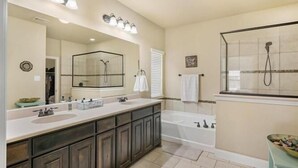 Shower, hair dryer, towels, shampoo - 5-BD/3-BA Spacious Getaway | Pool, Golf Sim & More (Burleson)
