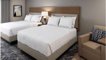 Habitación doble, 2 camas Queen size, para no fumadores, cocina | Escritorio y espacio para trabajar con laptop