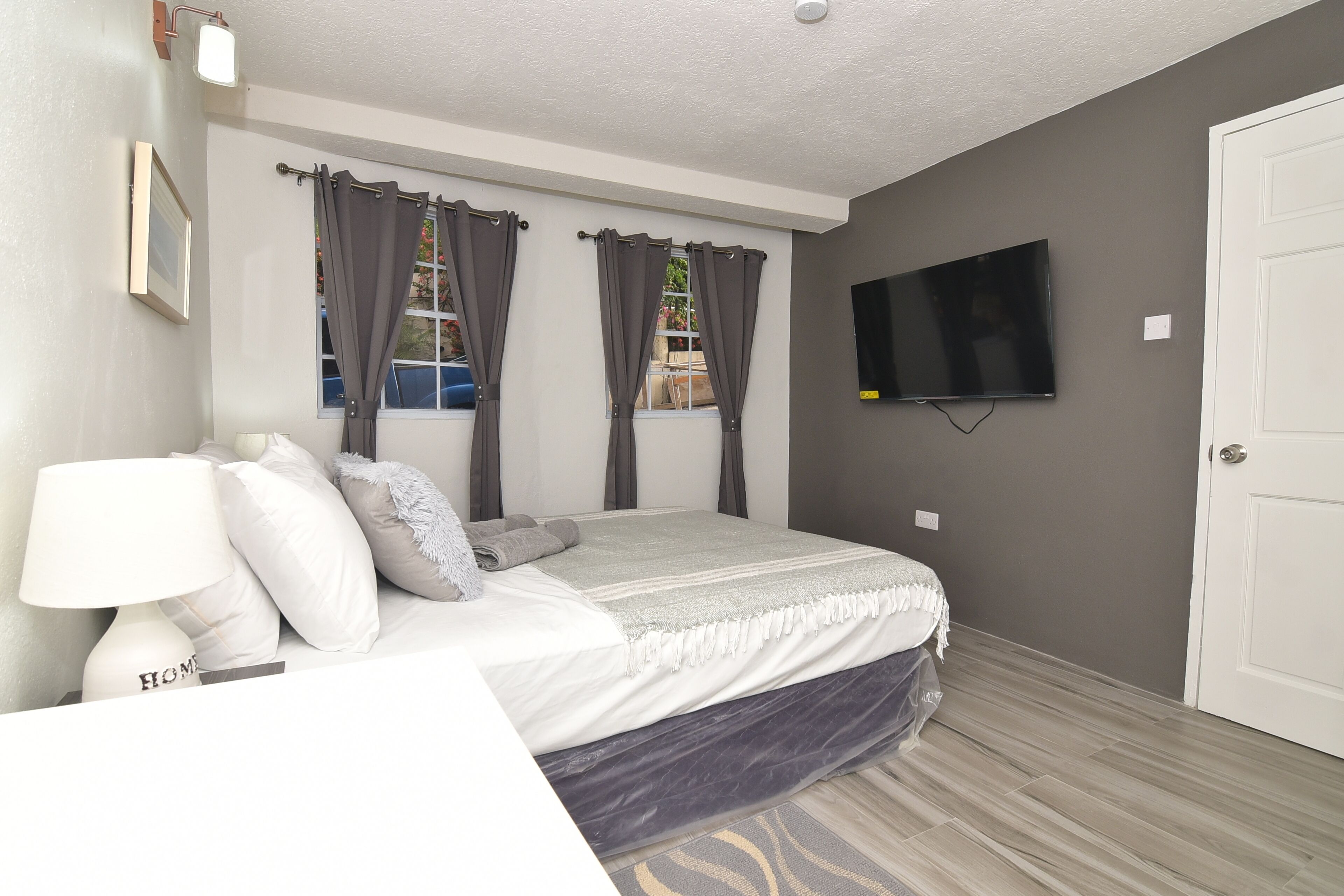 アイロン / アイロン台、WiFi、ベッドシーツ