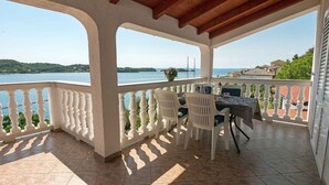 Unclassified image, 5 of 17, button - Superior Two Bedroom Apartment with Sea View and Terrace (Rab)