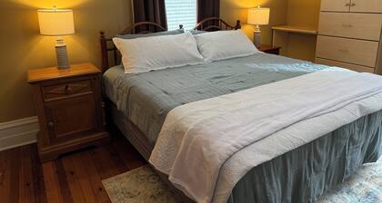Magnolia Manor is a beautiful property and close to everything!