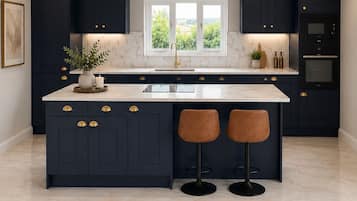 Coffee/tea maker, fridge, microwave, oven
