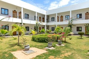Habitación doble, vistas al patio | Exterior