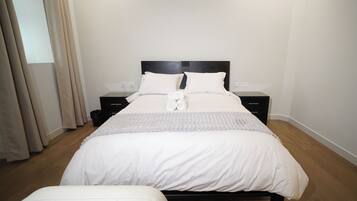 Comfort Double or Twin Room | In-room safe, desk, laptop workspace, WiFi (free)
