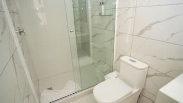 Comfort Double or Twin Room | Bathroom | Shower, free toiletries, towels, soap