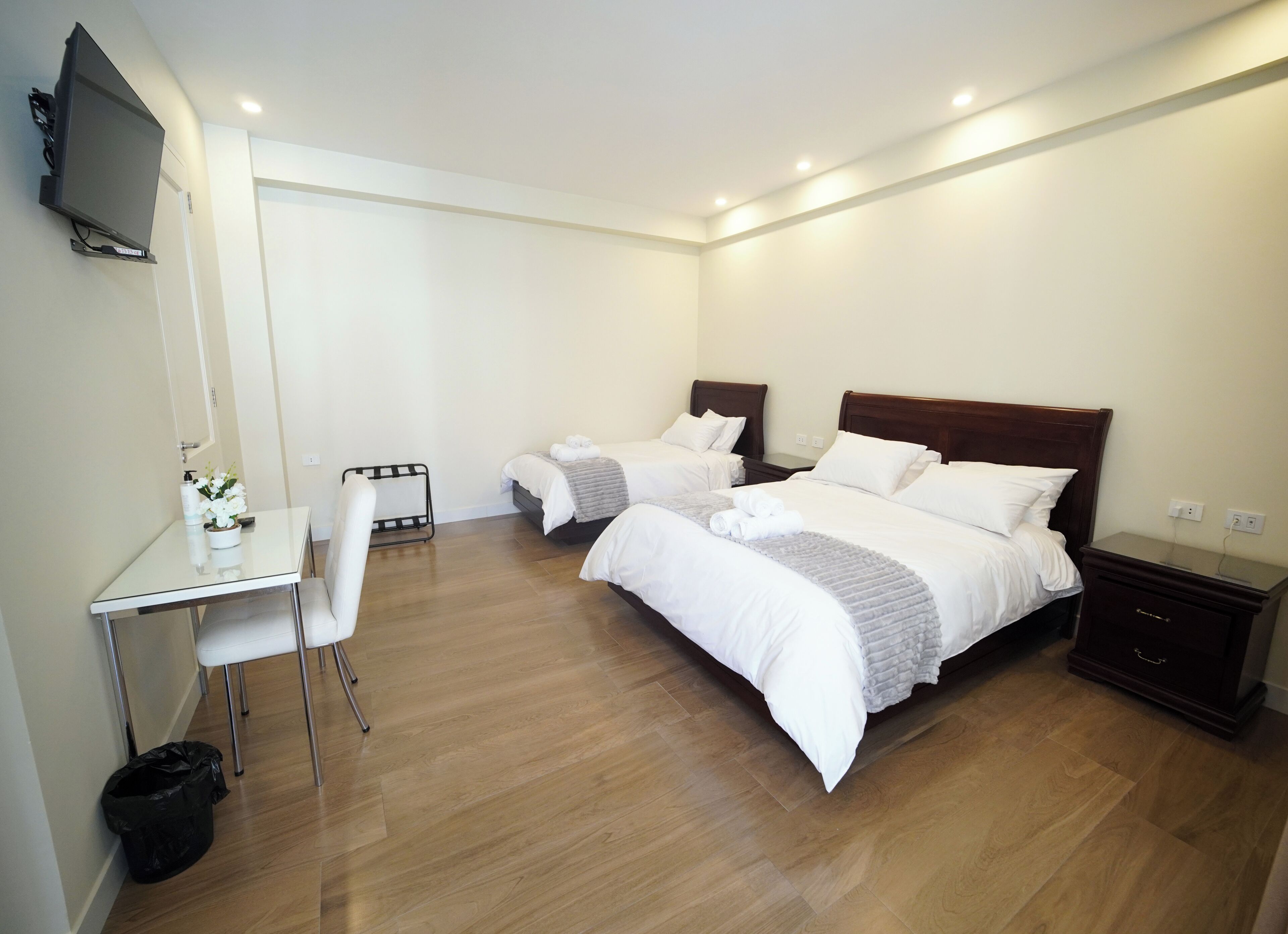 Comfort Double Room | In-room safe, desk, laptop workspace, free WiFi