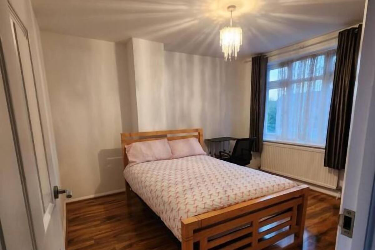 Habitación doble Deluxe, vista al jardín | Insonorización y wifi gratis