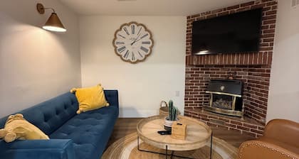 Cozy private studio | Full kitchen | Full bathroom | Free parking