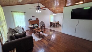 Unclassified image, 2 of 21, button - Cozy Mountain Retreat - Private Hot Tub & Fire Pit (Sevierville)