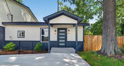 Lakefront Retreat by The Woodlands w/ Private Dock