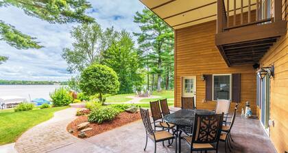 The Lake House on DuBay - Family-Friendly Retreat
