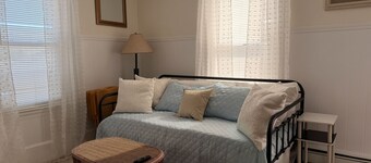 Monthly 3BR Queen, Full, Twin - Near Downtown & Beach