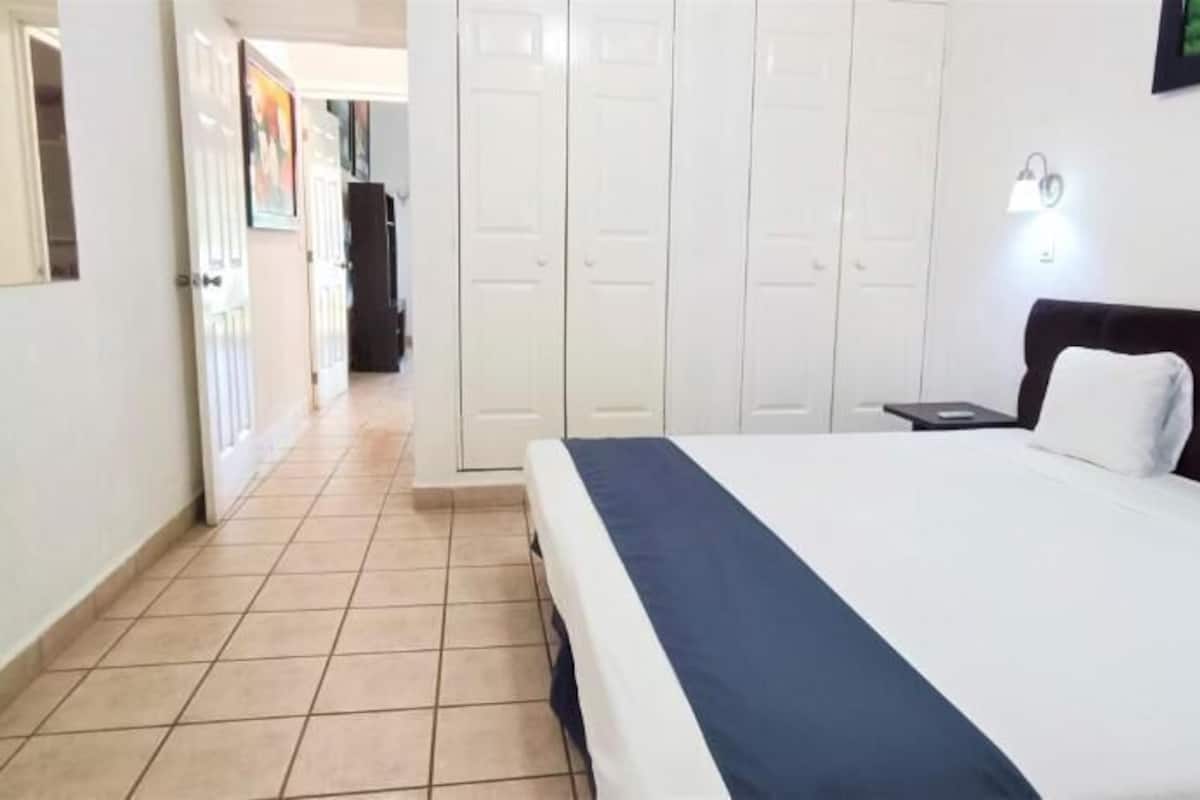Comfort Suite, Garden View