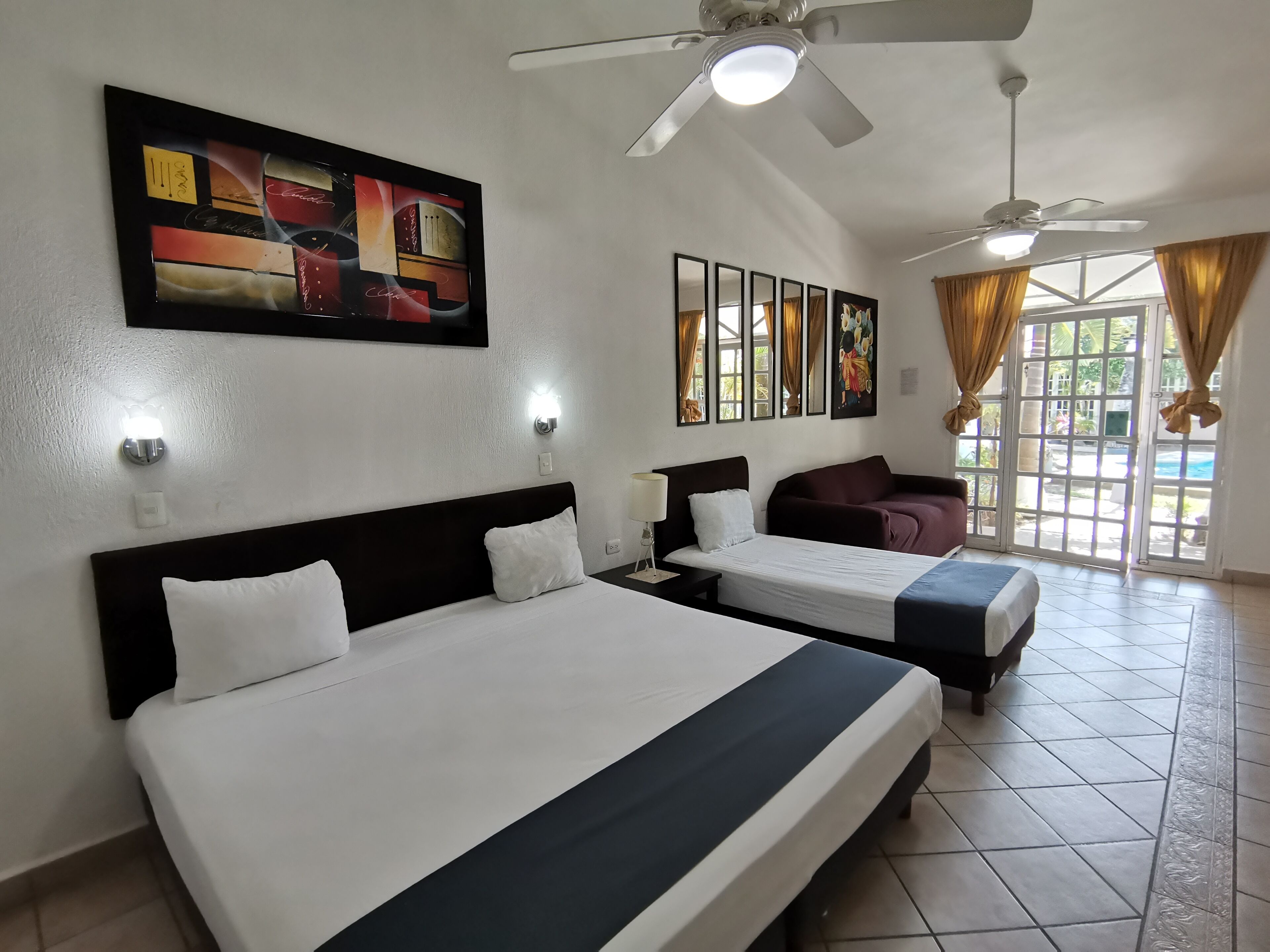Deluxe Studio, Garden View | Desk, WiFi (free)