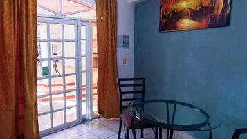 Standard Studio, Garden View | Interior