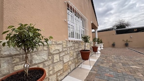 Apartamento, 1 habitación, accesible para personas con discapacidad | Jardines del alojamiento