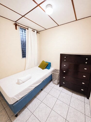 Spacious 3 bedroom Home - AC, Safe Area & Near Shopping