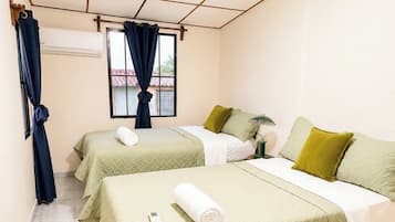 Desk, iron/ironing board, WiFi, bed sheets