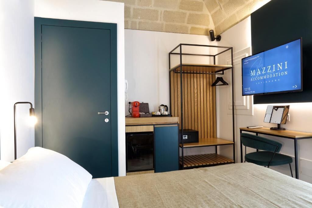 Quarto casal, sacada | Cofres nos quartos, quartos à prova de som, Wi-Fi de cortesia
