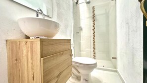 Family Loft | Bathroom - Venecia Loft (Medellín)