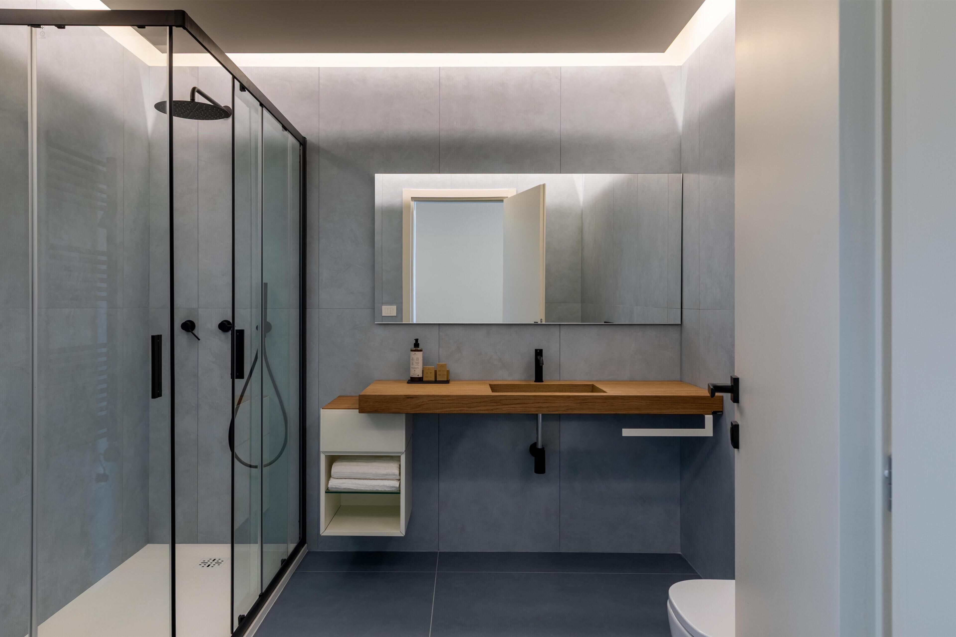 Suite Junior, 1 letto queen, non fumatori (with Single Sofabed) | Bagno