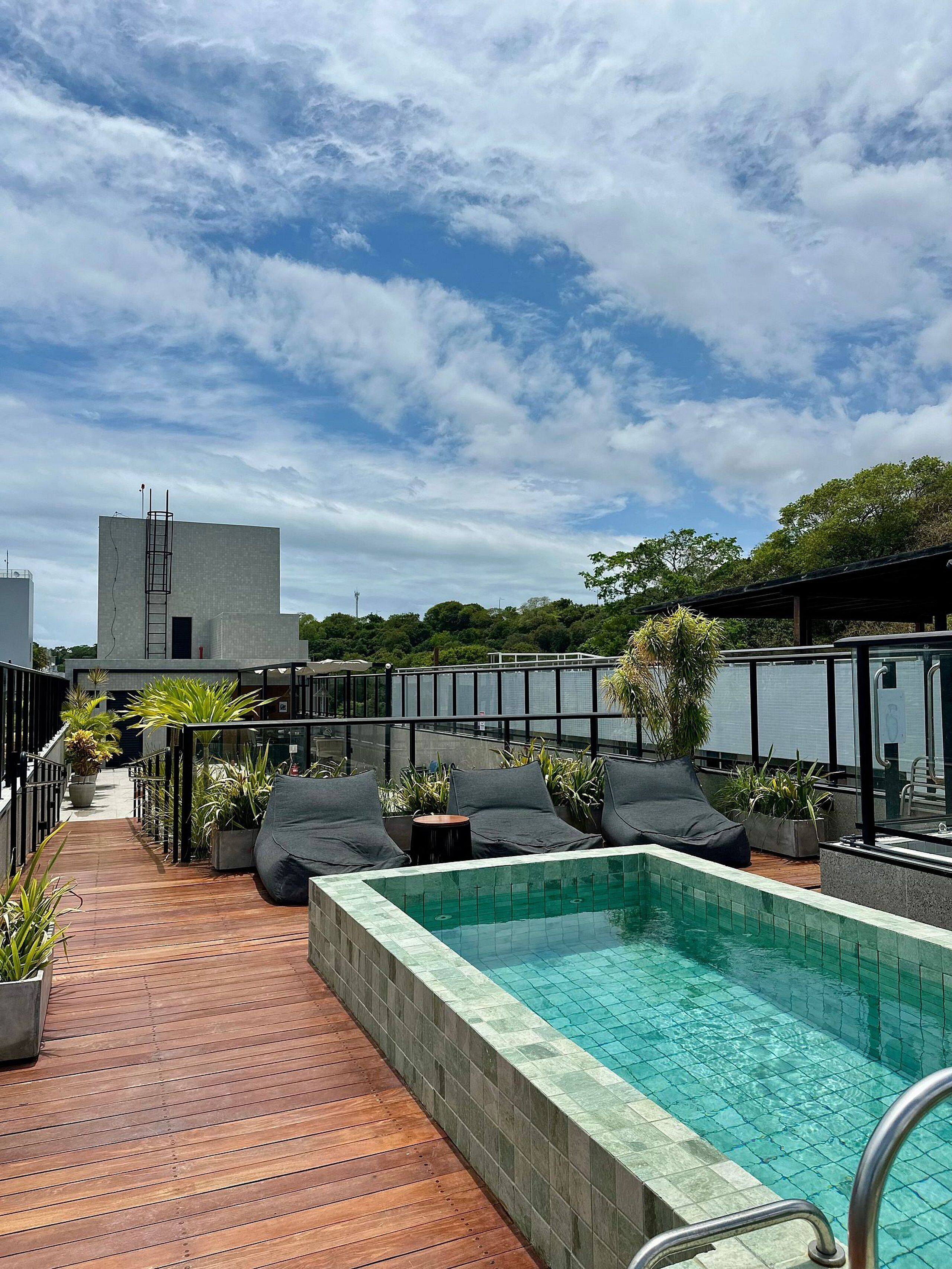 Estúdio básico | Piscina | Piscina externa, espreguiçadeiras