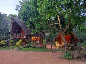 Comfort Tree House, Balcony, Garden View | Exterior