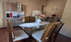 Dining - Casa Sossego da cidade  (Ipatinga)
