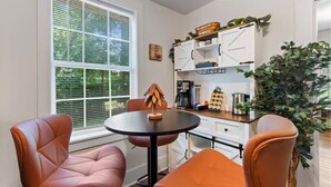 Dining - Emerald Escape, a Central 4BR/5BA Home with Game Room, Large Yard & Walk to UCA! (Conway)