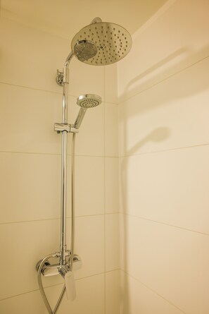 Studio, City View | Bathroom