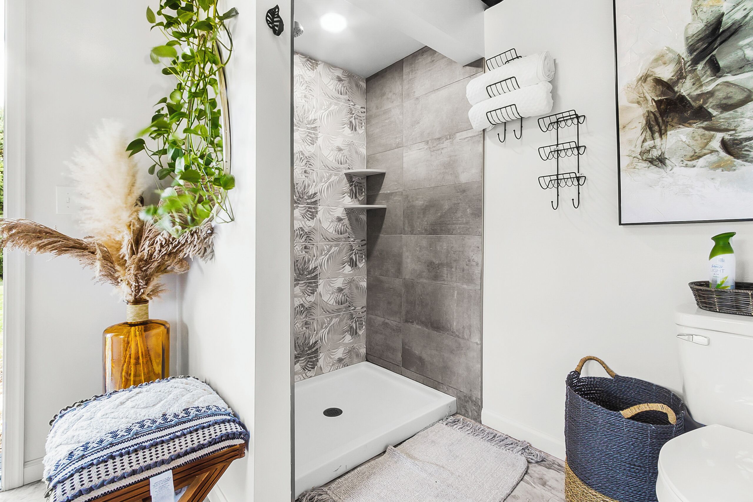 Dusche, Handtücher, Toilettenpapier
