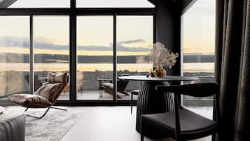 Habitación de lujo, vista al lago, junto al lago | Restaurantes