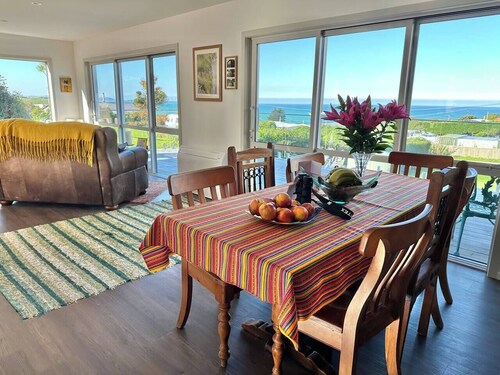 Kakanui Coast Retreat