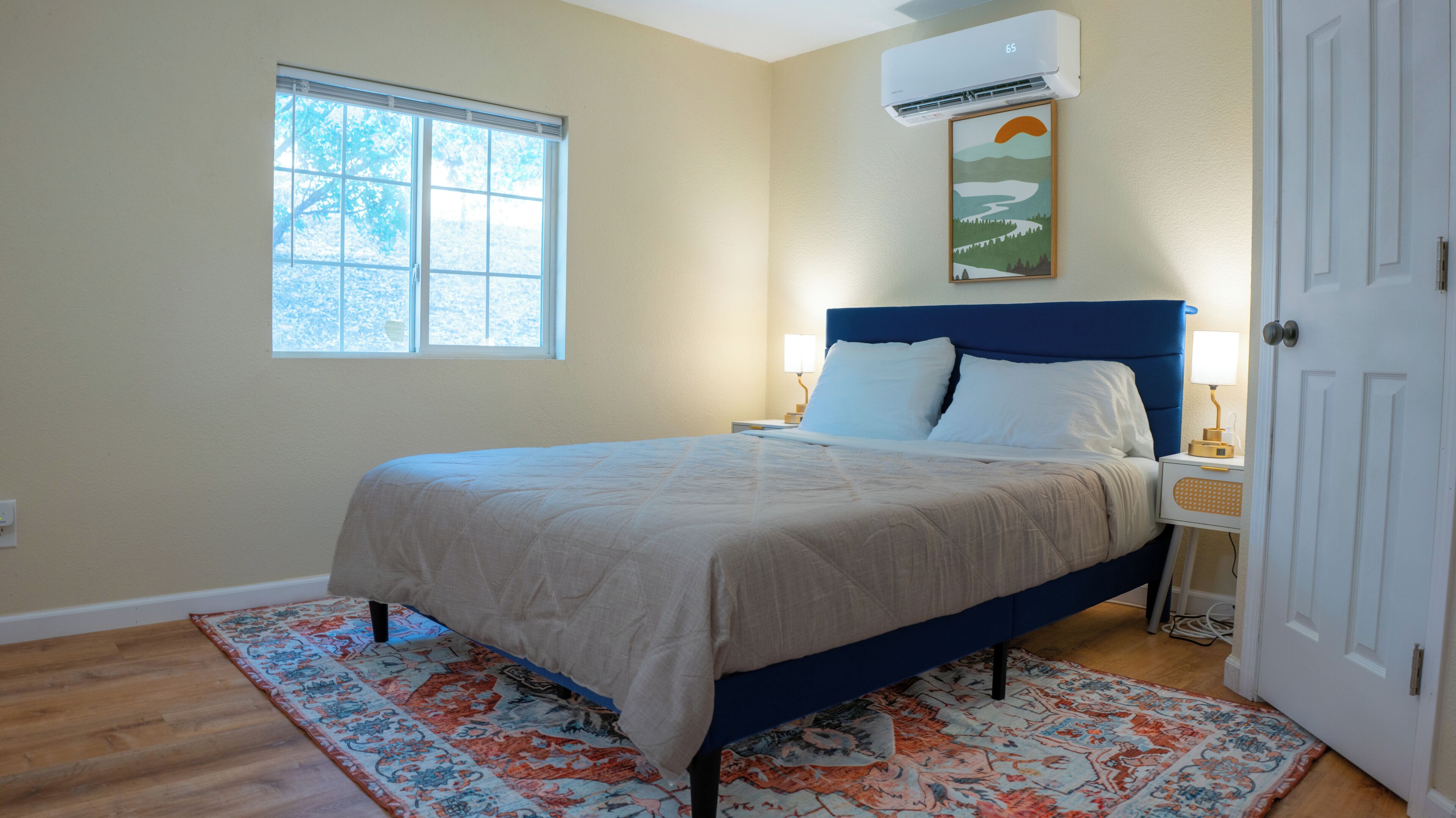 Desk, iron/ironing board, WiFi (free), bed sheets