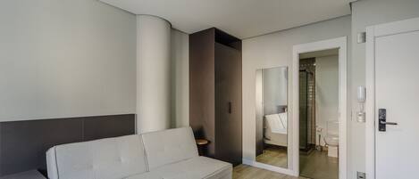 Basic Studio | Living area